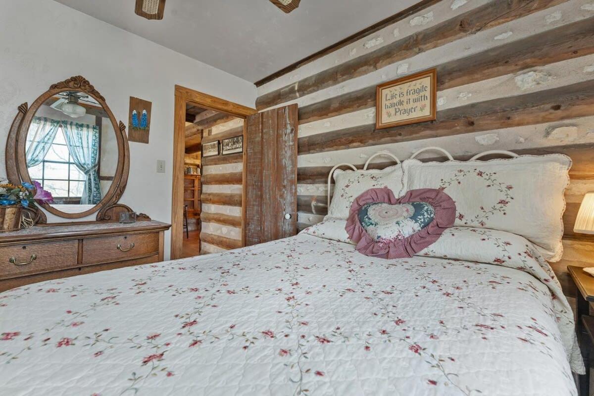 פרדריקסברג Das Eck Haus - Cozy Cabin Getaway מראה חיצוני תמונה
